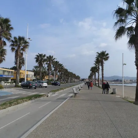 Les Romarins Climatise * La Seyne-sur-Mer